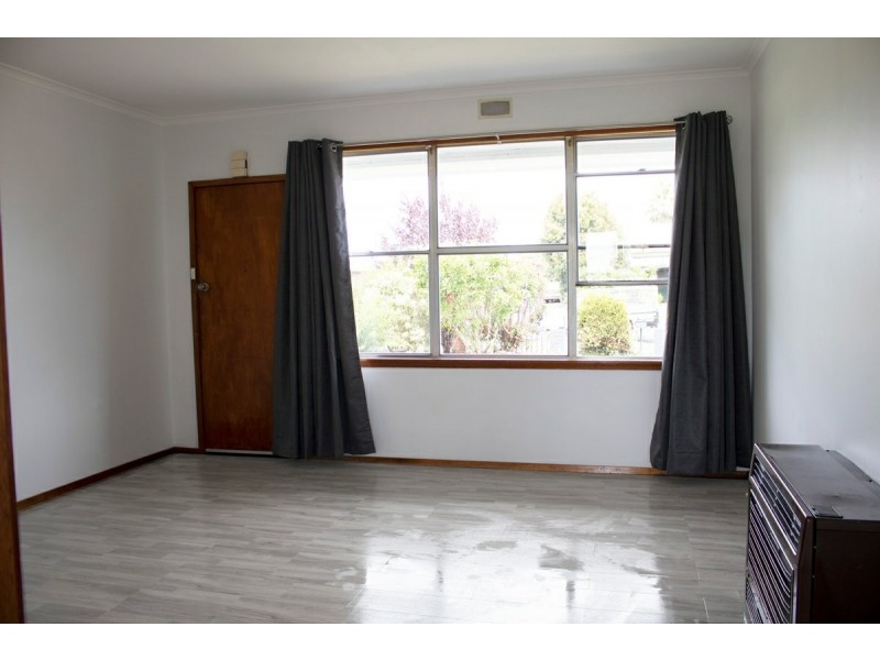 73 Moore Street, Colac VIC 3250