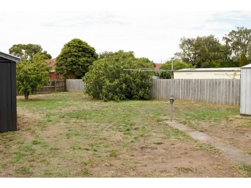 73 Moore Street, Colac VIC 3250