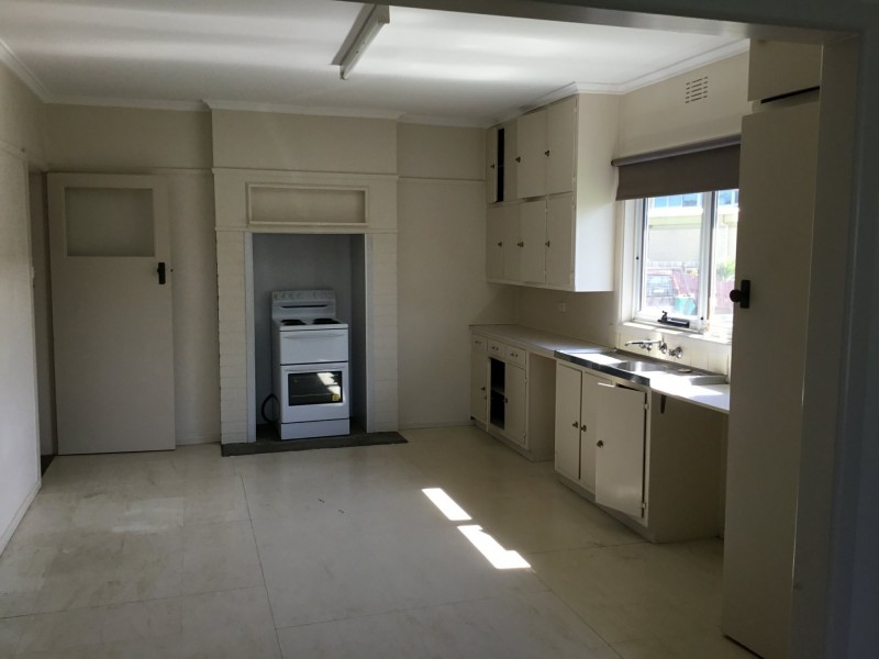 1 Princetown Road, Simpson VIC 3266