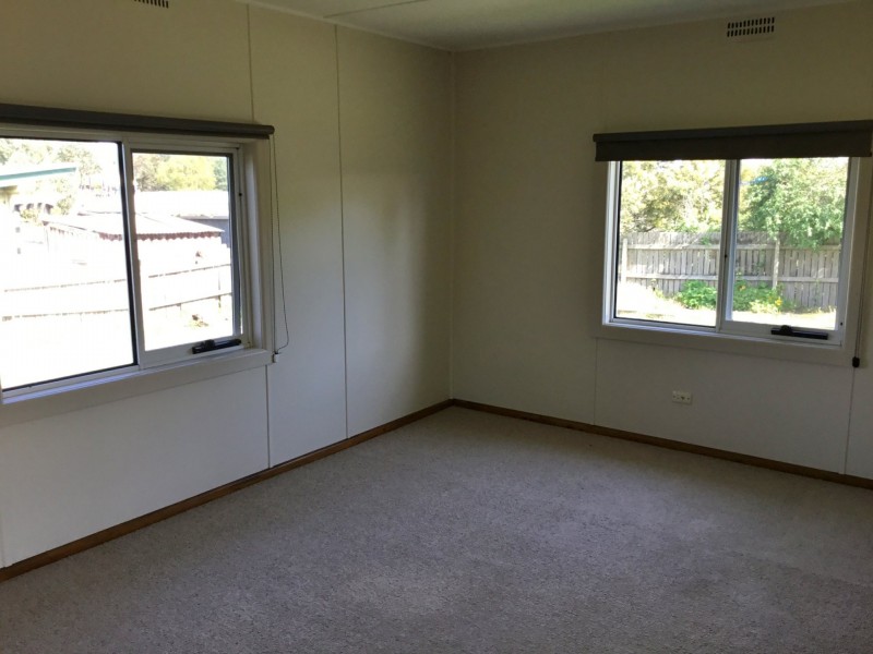 1 Princetown Road, Simpson VIC 3266
