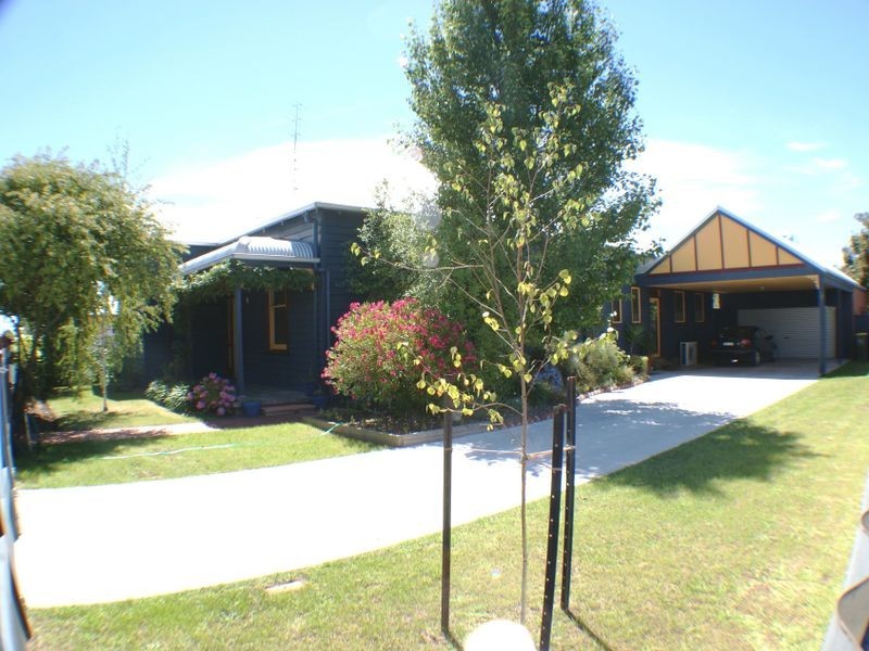 11 Hewitt Street, Colac VIC 3250