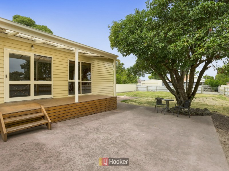 16 Pollack Street, Colac VIC 3250