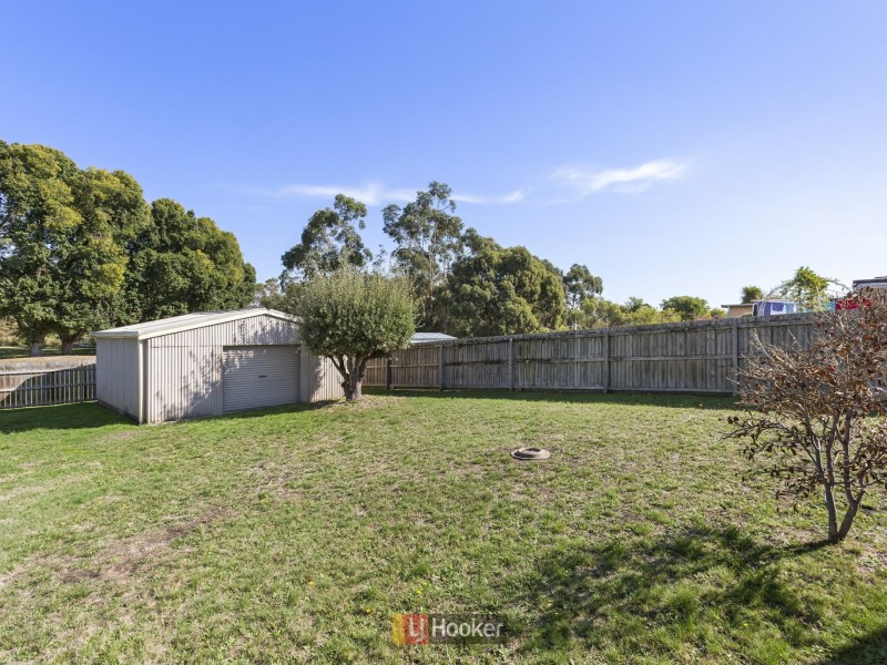 1 Quamby Avenue, Colac VIC 3250