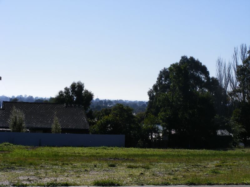 3/ Almond Grove, Elliminyt VIC 3250