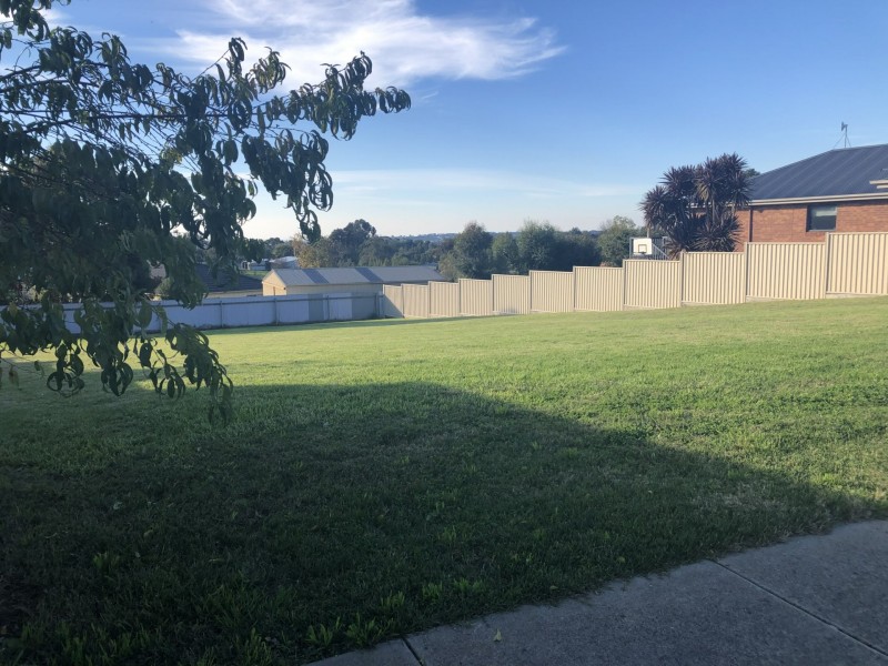 12 Rose Drive, Elliminyt VIC 3250