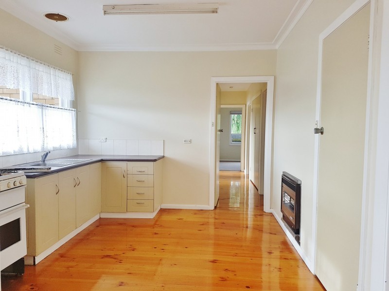 15 Quamby Avenue, Colac VIC 3250