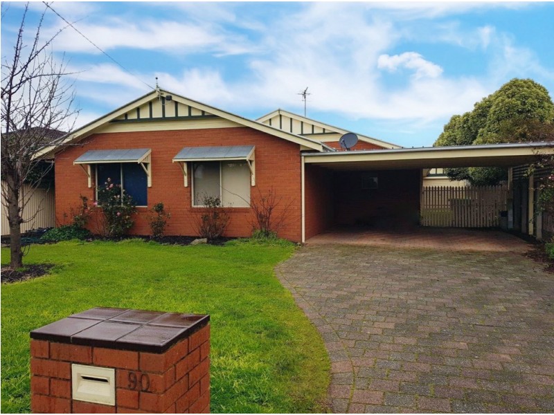 90 Moore Street, Colac VIC 3250