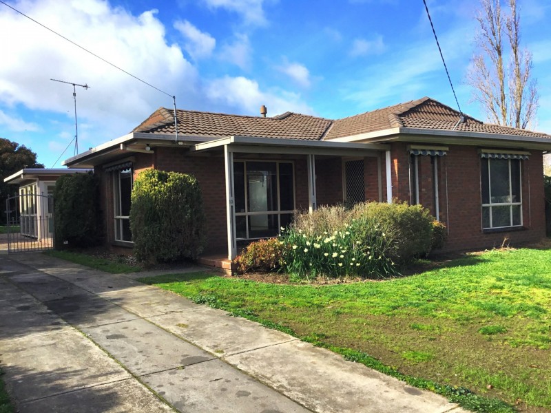 10 Dowling Street, Colac VIC 3250