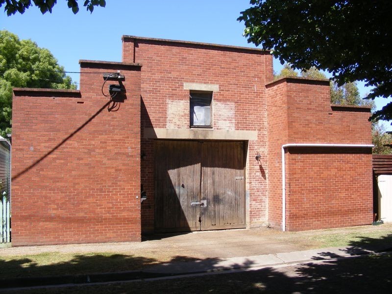 6 Wallace Street, Beeac VIC 3251