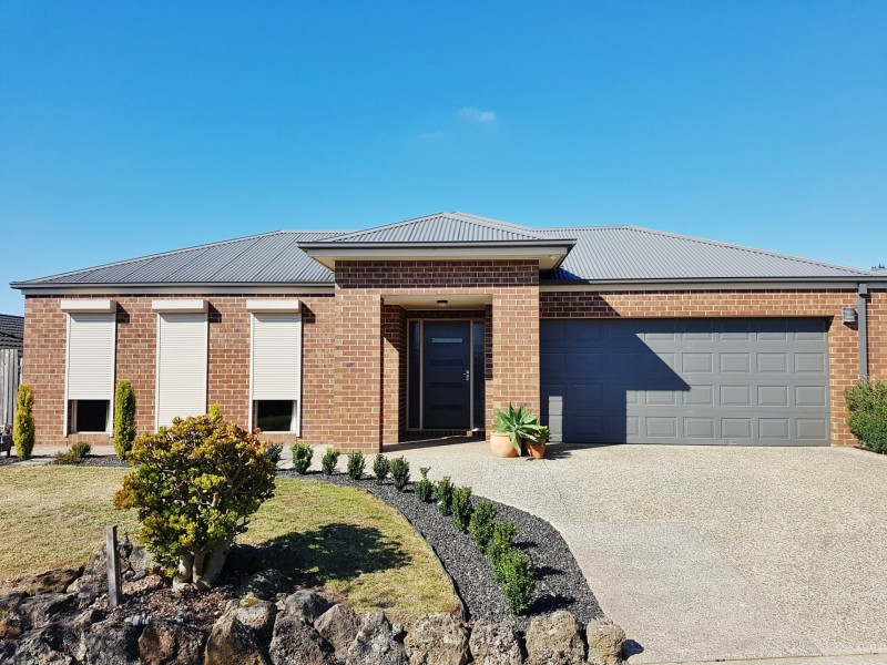 11 Scanlan Drive, Elliminyt VIC 3250