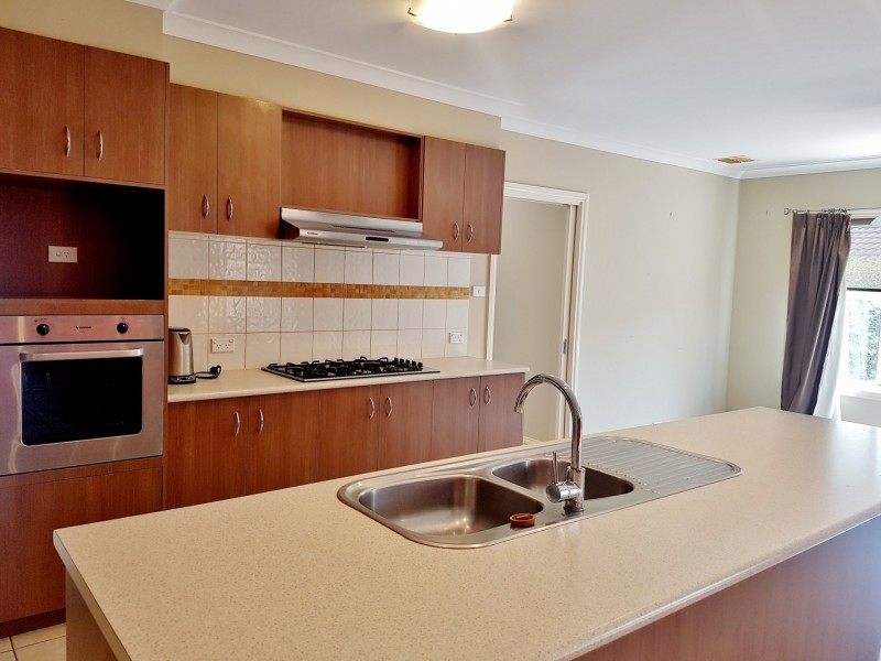 11 Scanlan Drive, Elliminyt VIC 3250