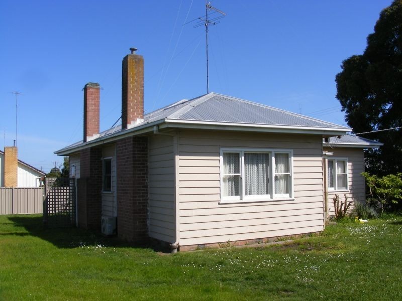 73 Hart Street, Colac VIC 3250