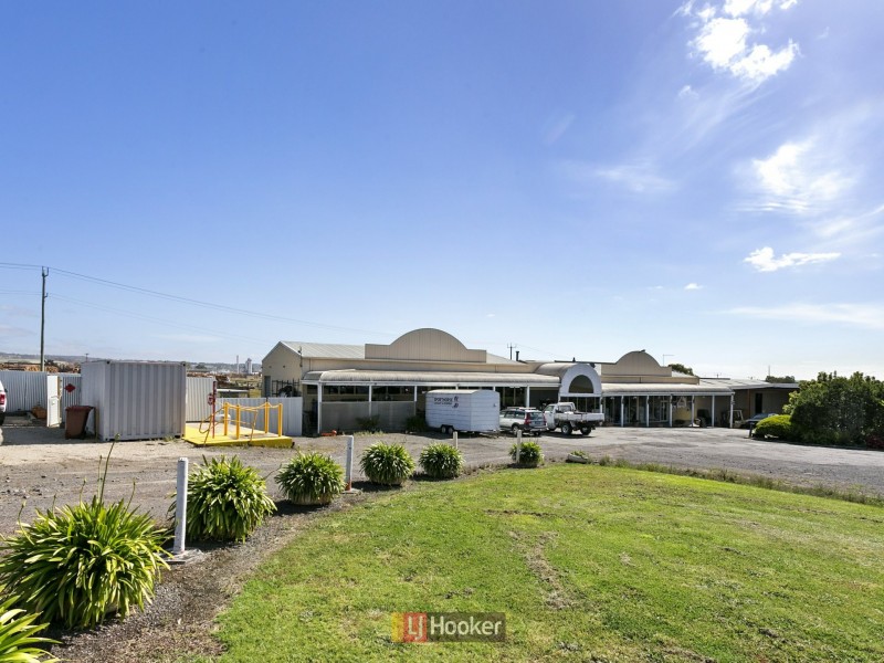 16-38 Princes Highway, Colac East VIC 3250
