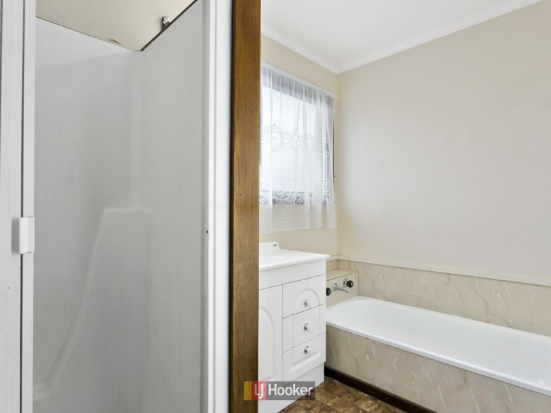 42 Irrewillipe Road, Elliminyt VIC 3250