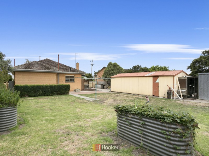 64 Hart Street, Colac VIC 3250