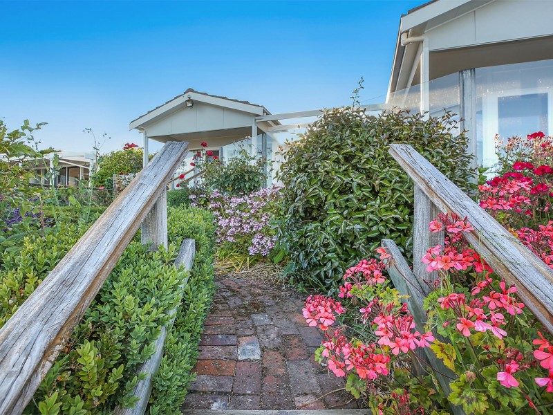 14 Balnagowan Avenue, Colac VIC 3250