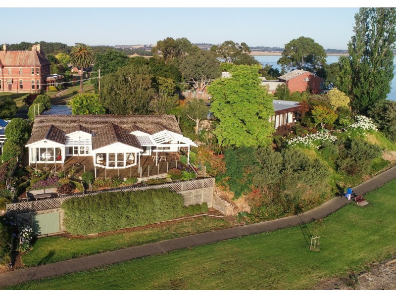 14 Balnagowan Avenue, Colac VIC 3250