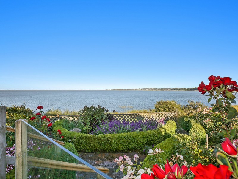 14 Balnagowan Avenue, Colac VIC 3250