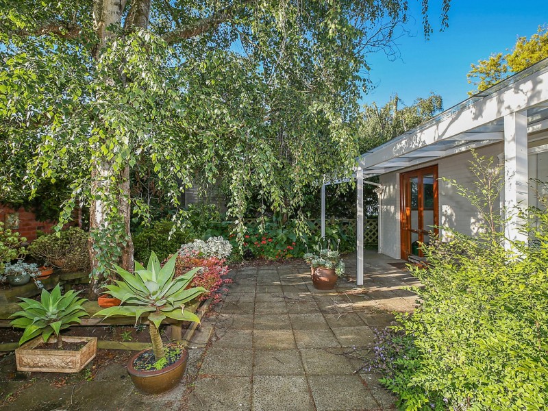 14 Balnagowan Avenue, Colac VIC 3250