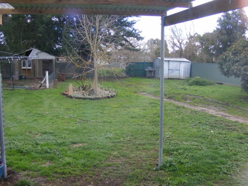 25 Thomas Street, Colac VIC 3250