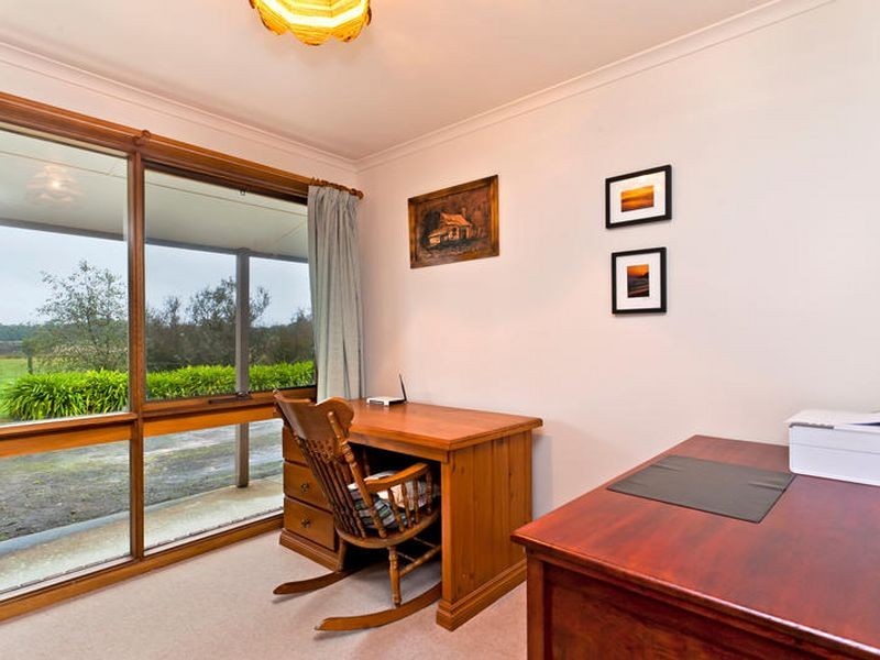 25 Water Basin Road, Elliminyt VIC 3250