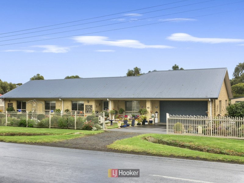 43 Irrewillipe Road, Elliminyt VIC 3250