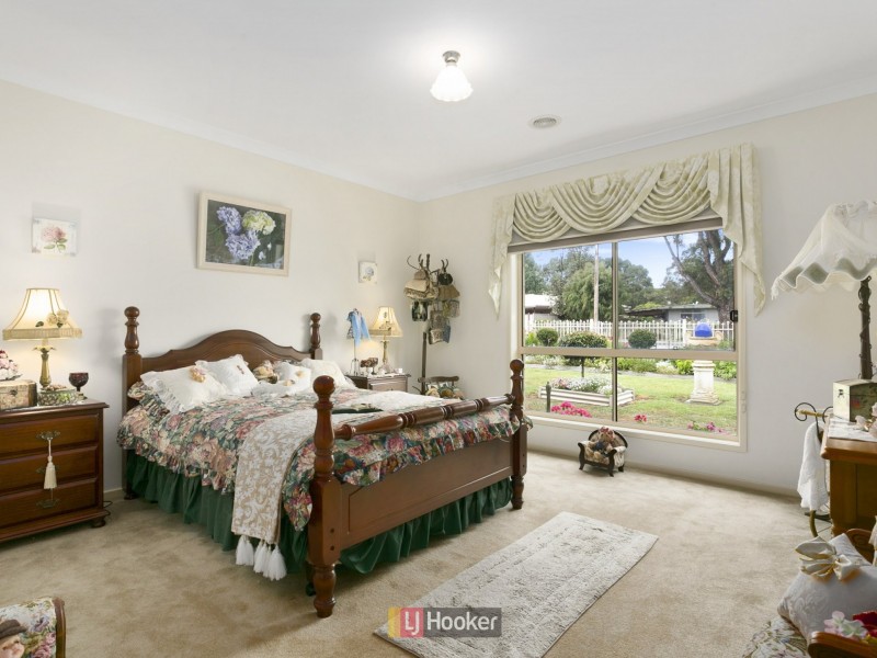 43 Irrewillipe Road, Elliminyt VIC 3250