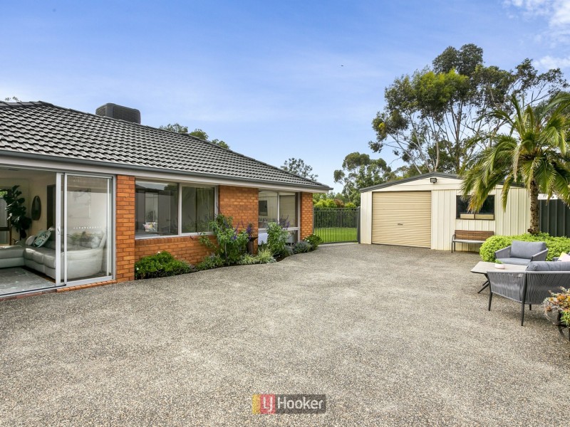 24 Brunel Close, Lara VIC 3212