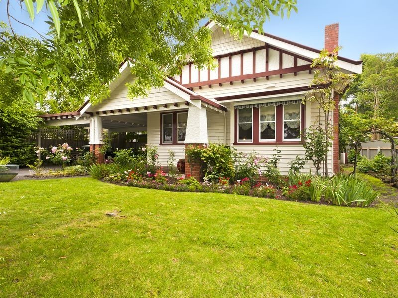 22 Queens Avenue, Colac VIC 3250