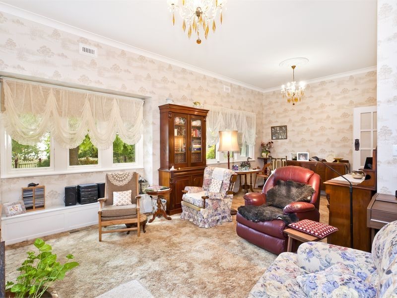 22 Queens Avenue, Colac VIC 3250