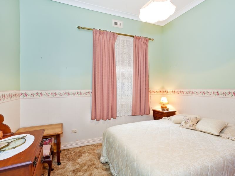 22 Queens Avenue, Colac VIC 3250