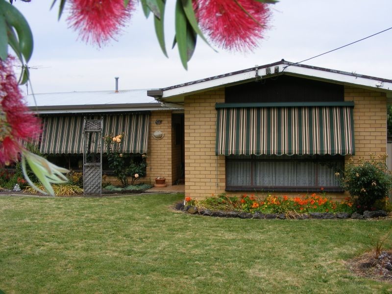 10 The Esplanade, Colac VIC 3250