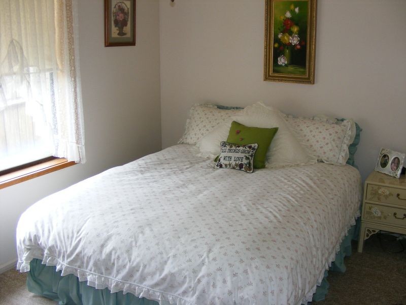 10 The Esplanade, Colac VIC 3250