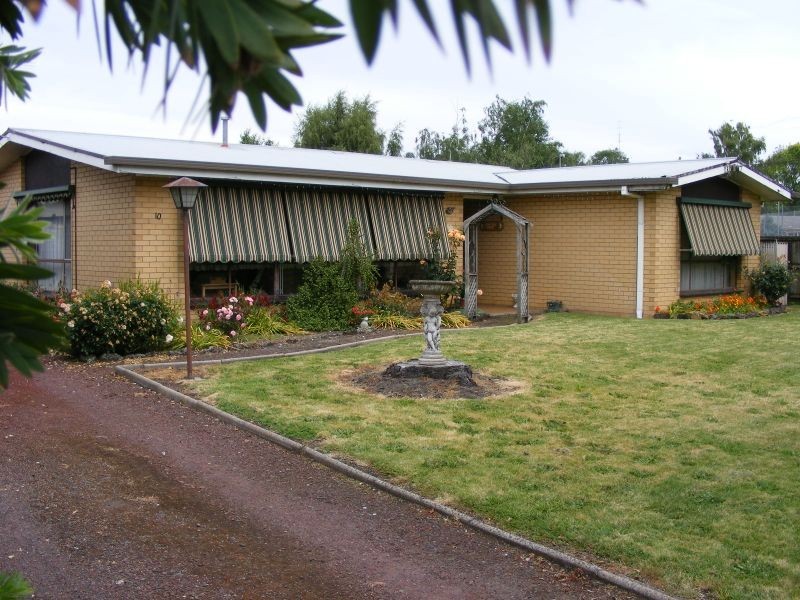 10 The Esplanade, Colac VIC 3250