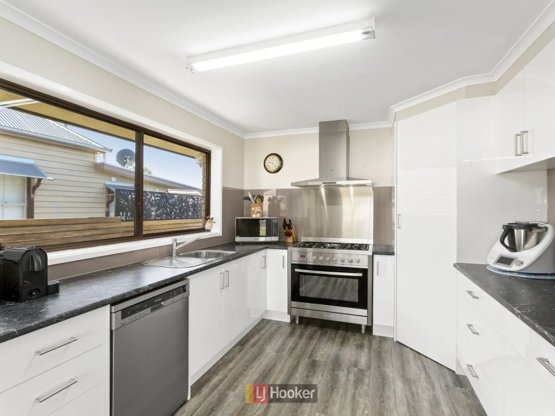 86 Armstrong Street, Colac VIC 3250