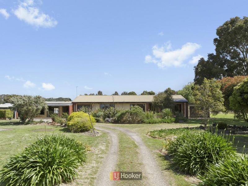 36 Aireys Street, Elliminyt VIC 3250