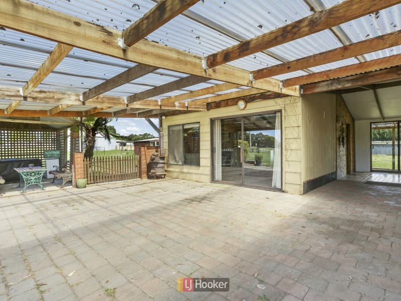 36 Aireys Street, Elliminyt VIC 3250
