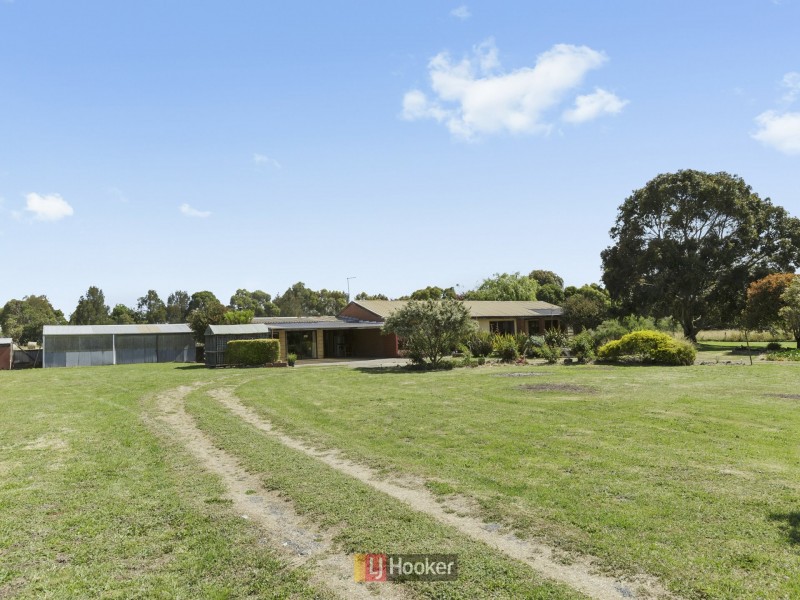 36 Aireys Street, Elliminyt VIC 3250