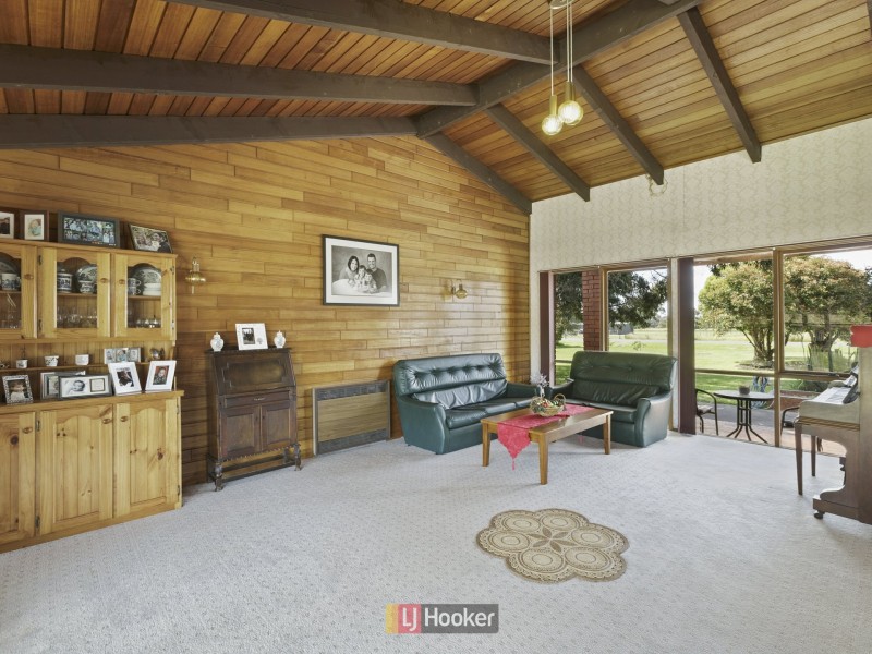 36 Aireys Street, Elliminyt VIC 3250