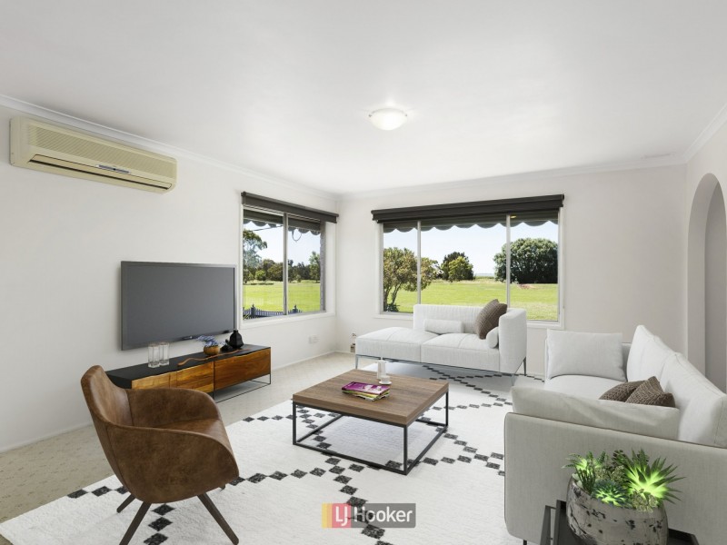 18 The Esplanade, Colac VIC 3250