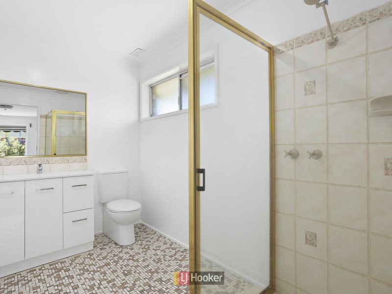 18 The Esplanade, Colac VIC 3250