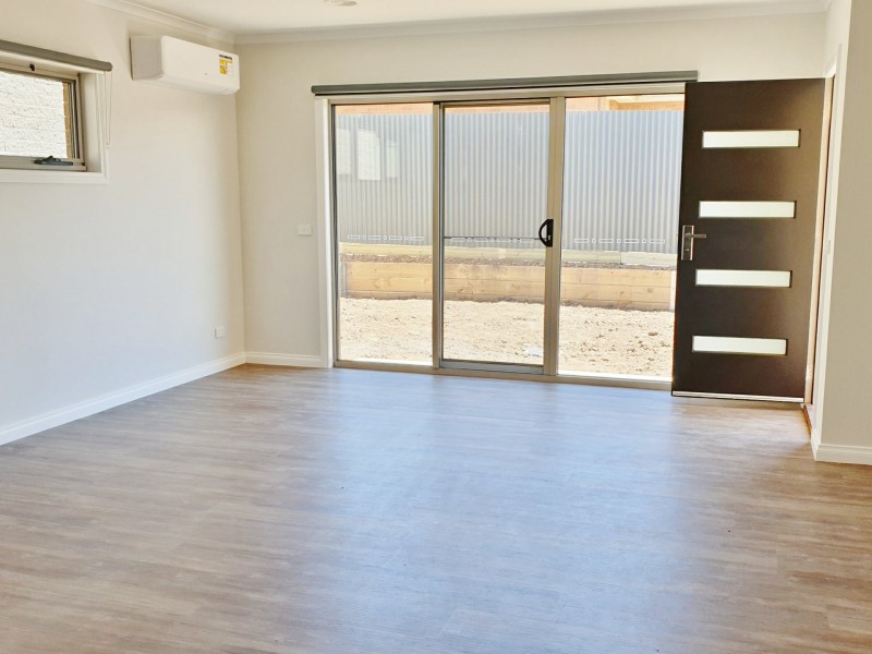 Unit 2/73 Corangamite Street, Colac VIC 3250