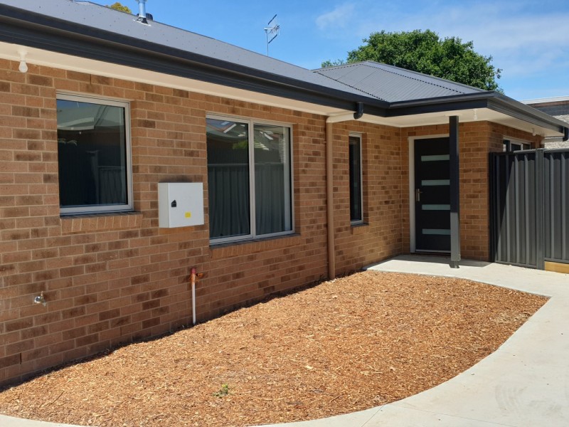 Unit 2/73 Corangamite Street, Colac VIC 3250