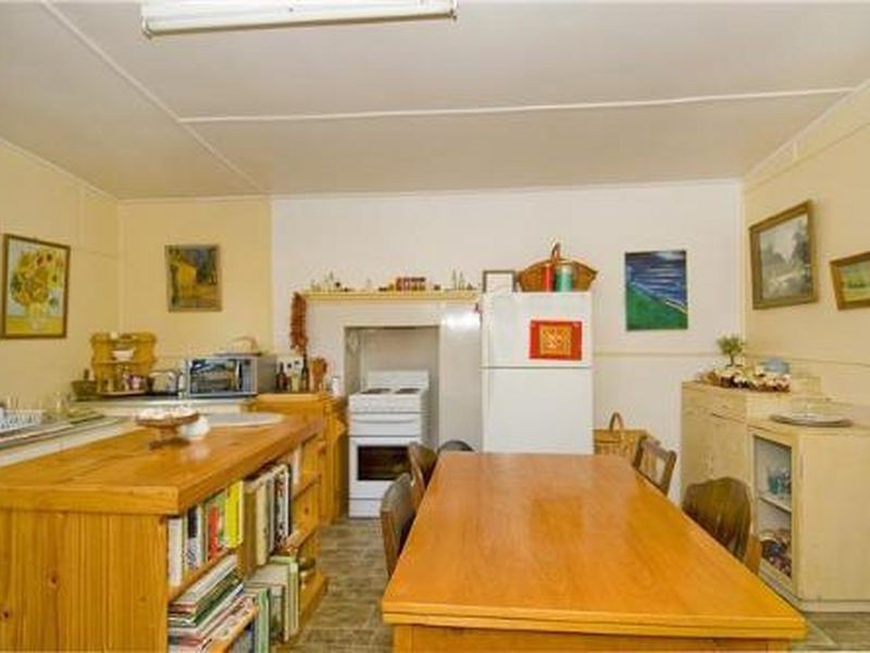 73 Main Street, Beeac VIC 3251