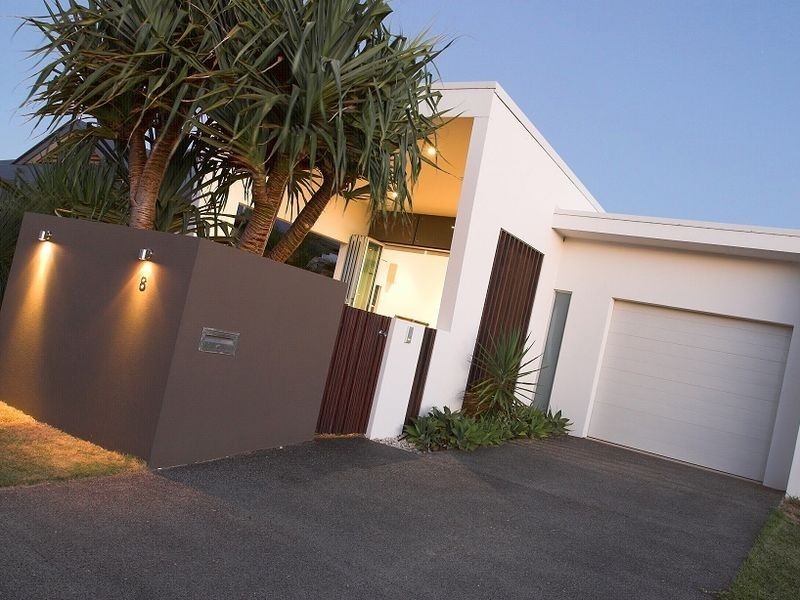 8 Hayman Street, Kawana Island QLD 4575