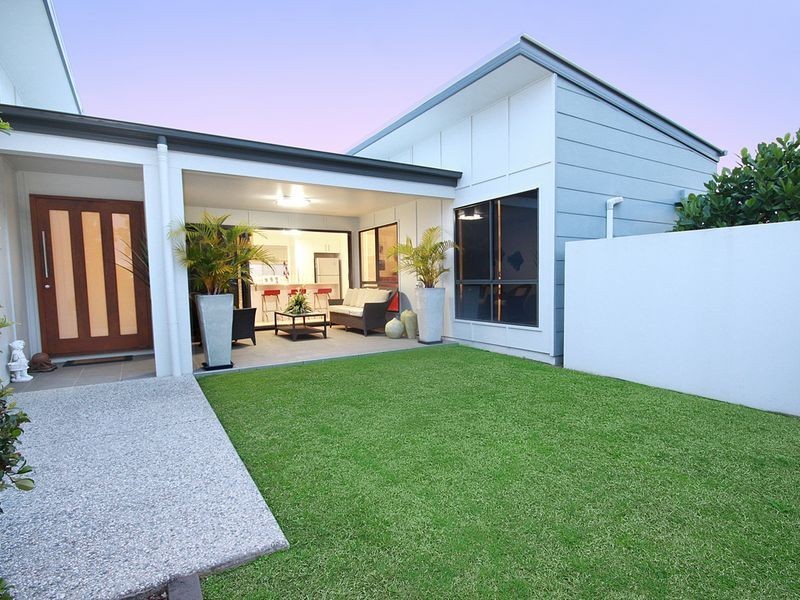 2/21 Tuckeroo Drive, Meridan Plains QLD 4551