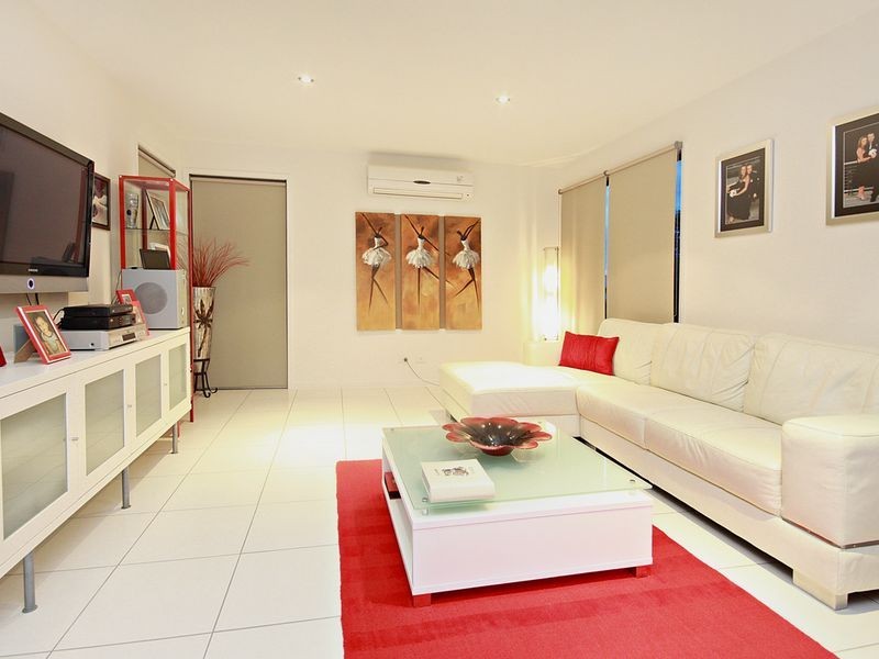 2/21 Tuckeroo Drive, Meridan Plains QLD 4551