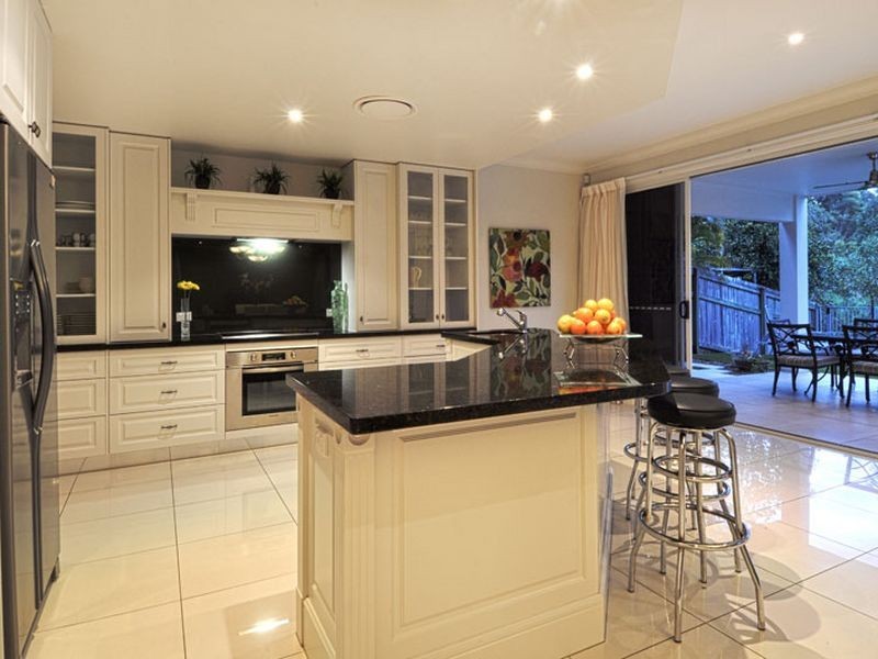 5 Admiralty Drive, Alexandra Headland QLD 4572