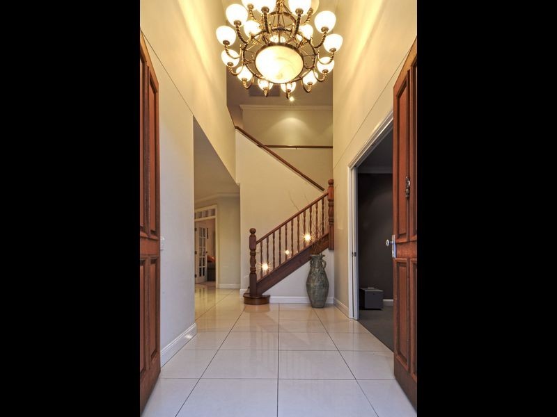 5 Admiralty Drive, Alexandra Headland QLD 4572