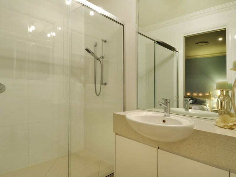 5 Admiralty Drive, Alexandra Headland QLD 4572